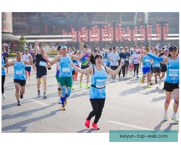 春日畅跑激情绽放 太湖9号公路赛与长兴马拉松热力开跑