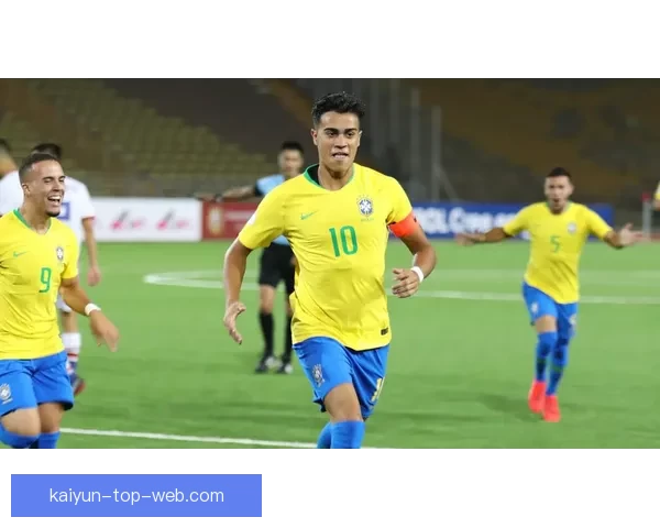 西汉姆联或降薪五成挖角卡斯特利亚诺斯加盟弗拉门戈